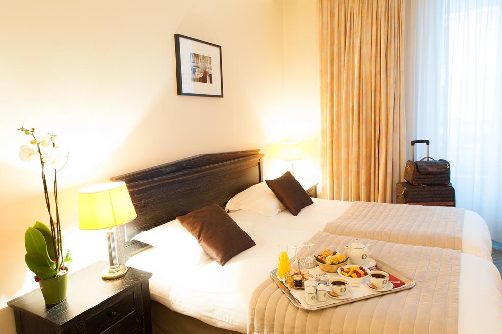 פונטנבלו Hotel Restaurant Napoleon מראה חיצוני תמונה